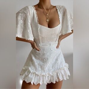 Princess Polly / Hello Molly / Selfie Leslie White Embroidered Romper Size S